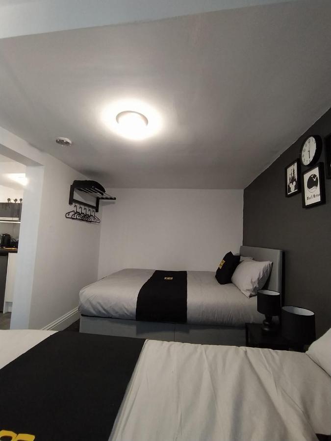 Black Ocean Holiday Apartments 블랙풀 외부 사진