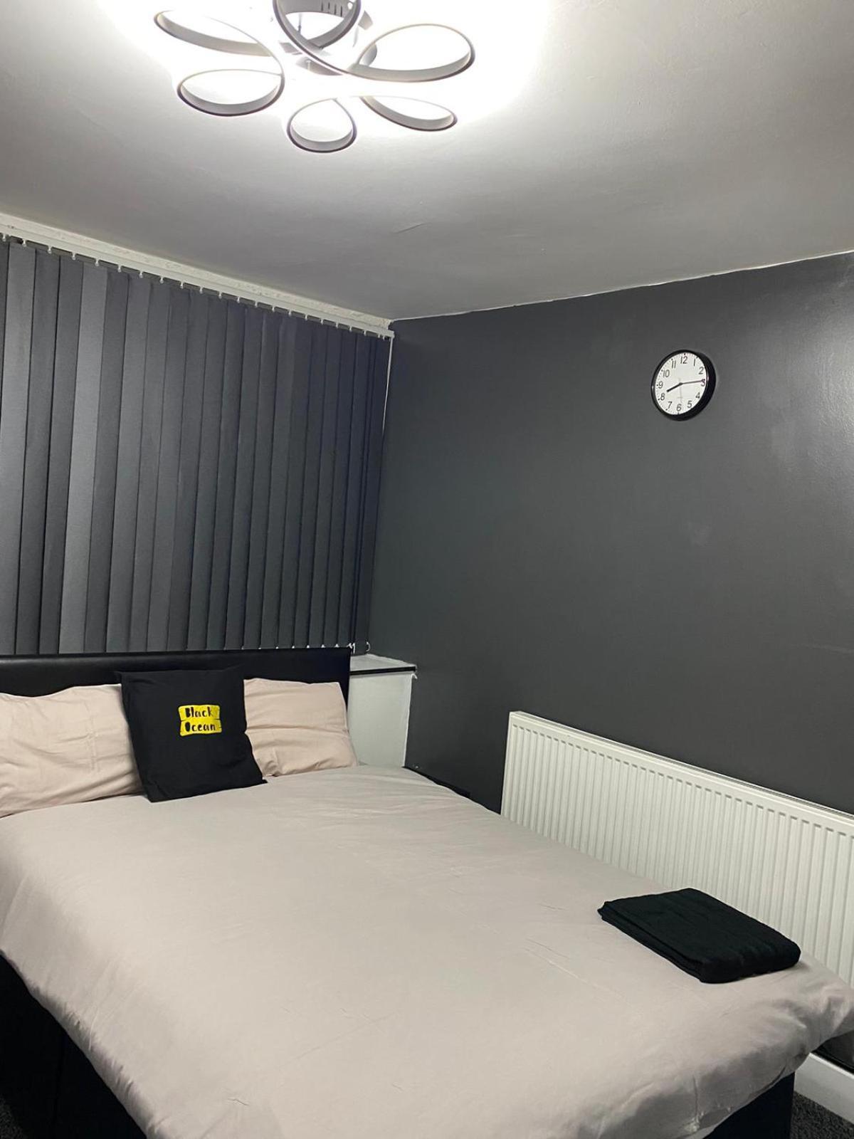 Black Ocean Holiday Apartments 블랙풀 외부 사진