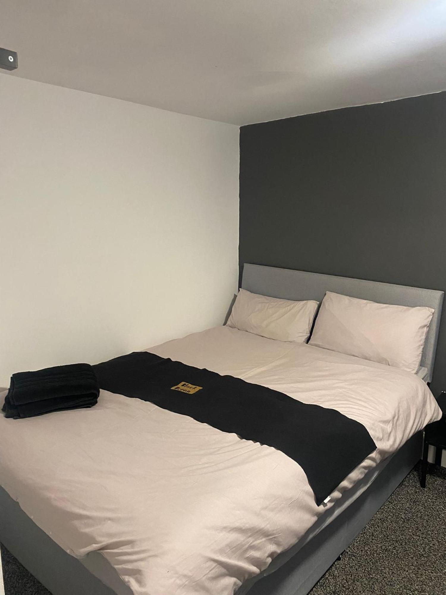 Black Ocean Holiday Apartments 블랙풀 외부 사진