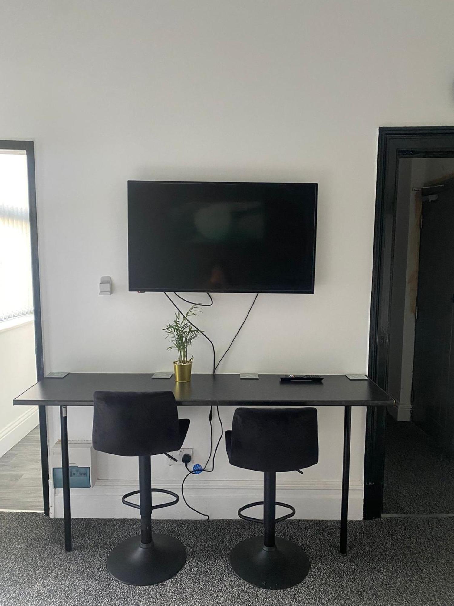 Black Ocean Holiday Apartments 블랙풀 외부 사진