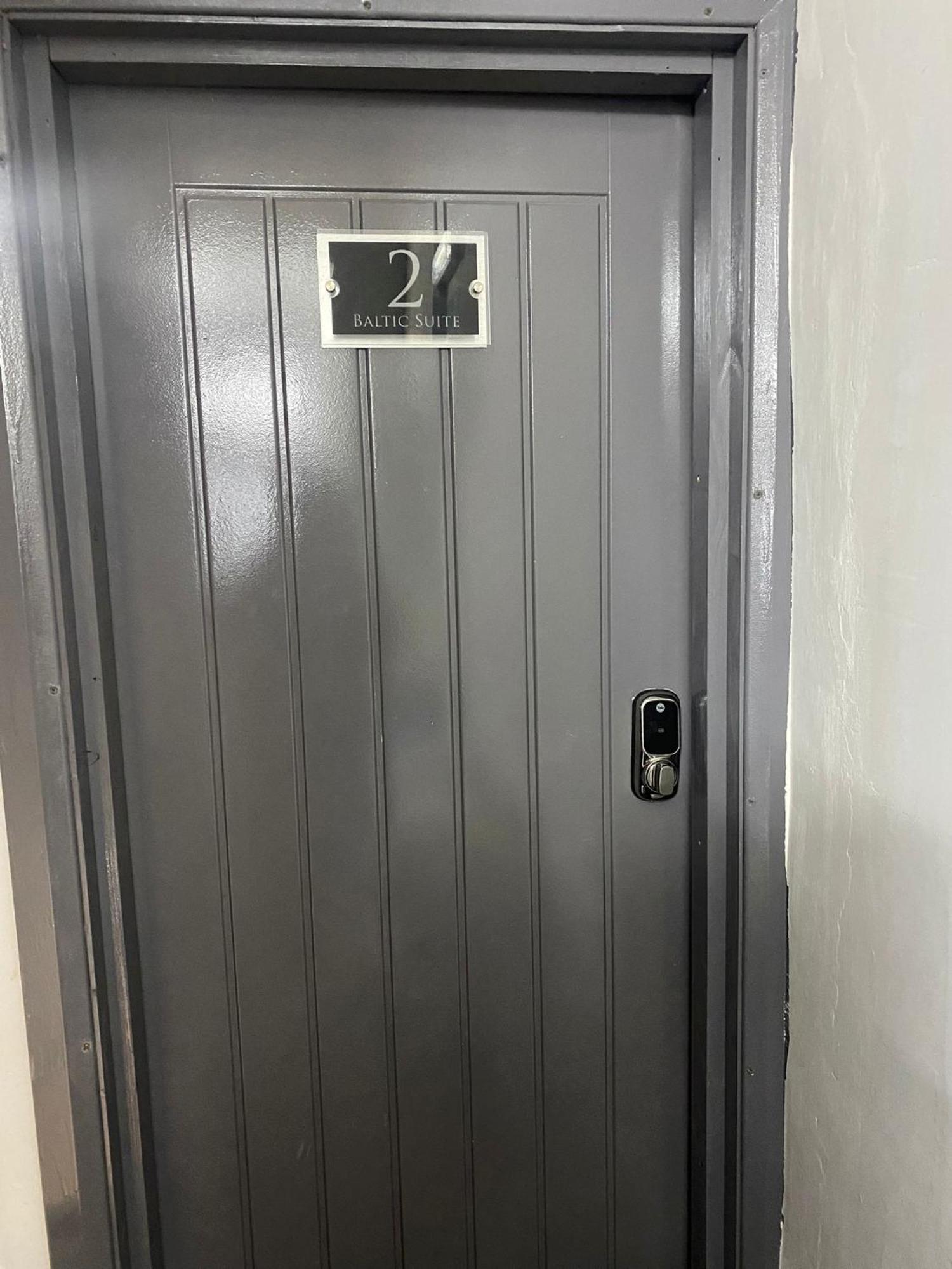 Black Ocean Holiday Apartments 블랙풀 외부 사진